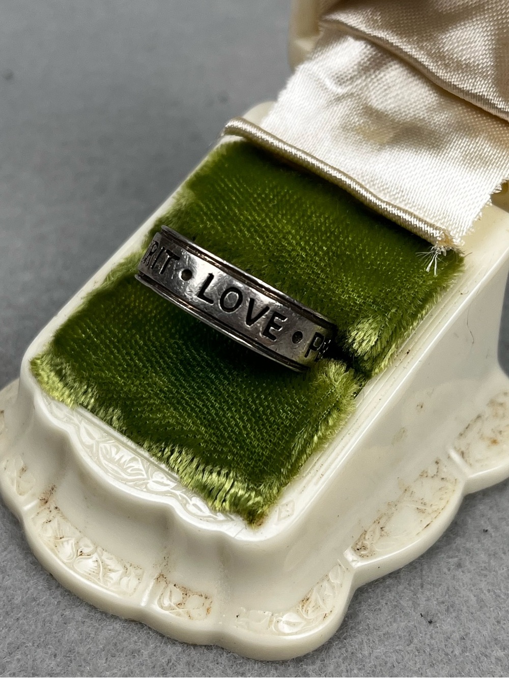 Creed 925 Sterling Silver Peace Mind Body Spirit Love Simple Band Size 8.5